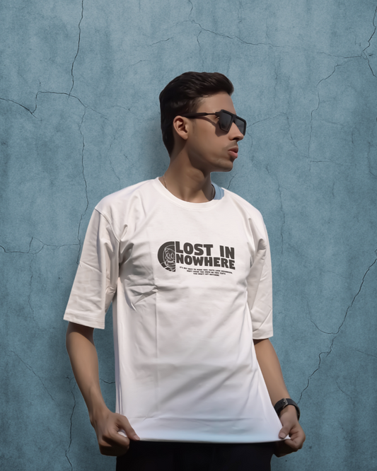 Oversized Graphic T-Shirt – Lost in Nowhere
